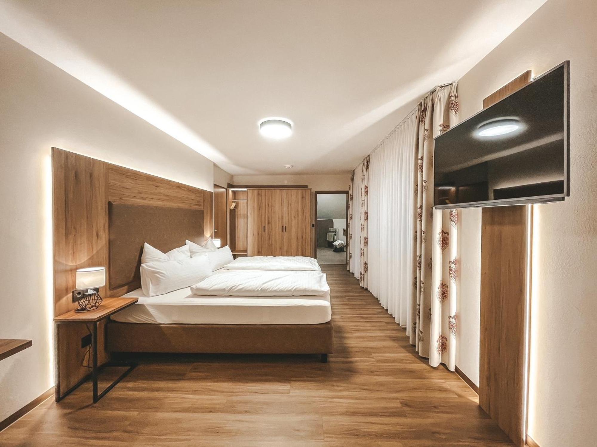 Hotel Badischer Hof Биберах Экстерьер фото